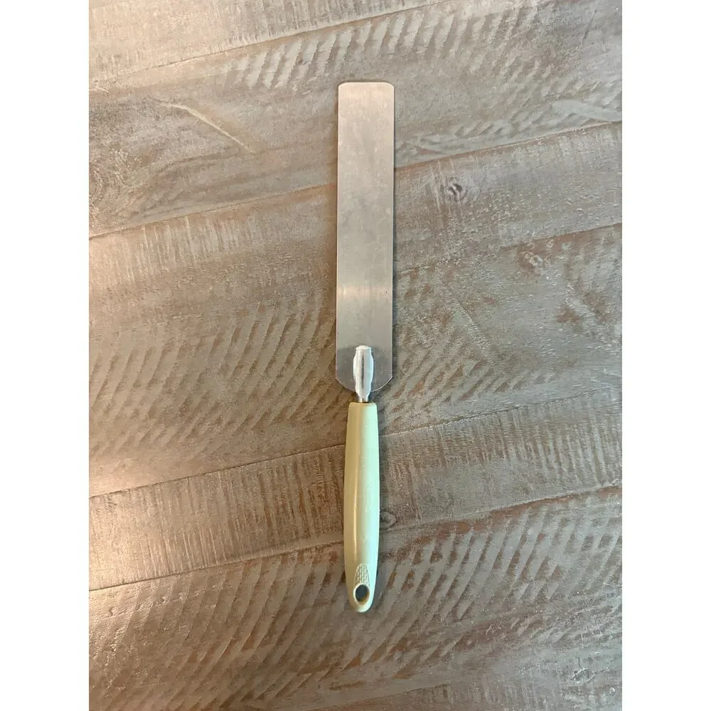 Vintage Ekco Cake Icing Spatula Stainless Steel Green Handle 11.5
